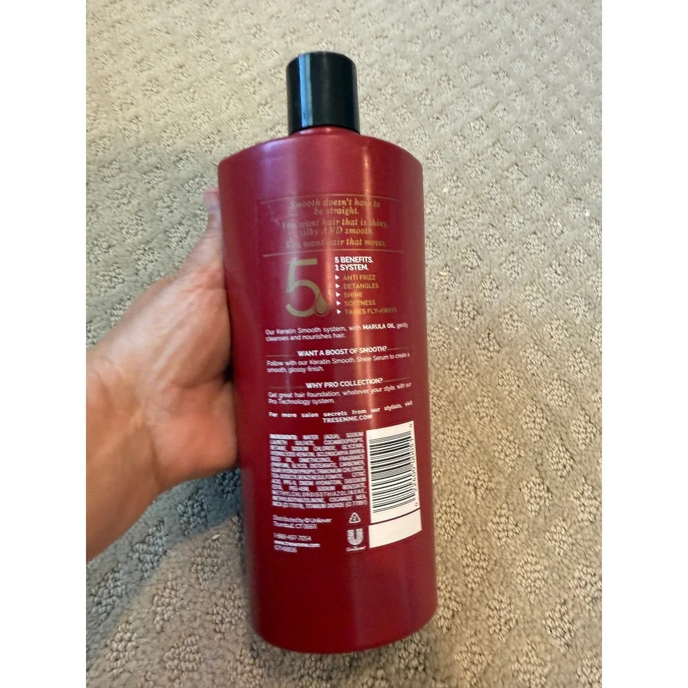 TRESemmé Keratin Smooth Shampoo with Marula Oil 22 fl oz NEW LOOK‎